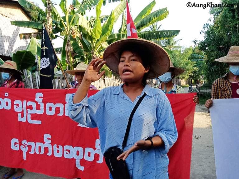 Khithitofficial's tweet photo. ချင်းတွင်းမြစ် အနောက်ဘက်ကမ်း သပိတ် စစ်ကြောင်း အကြမ်းဖက် စစ်အ��ဏာရှင် တော်လှန်ရေး ချီတက် ဆန္ဒပြ
ရန်ကုန်၊ ဇူလိုင် ၂၉ https://t.co/rpiKFT8ph6