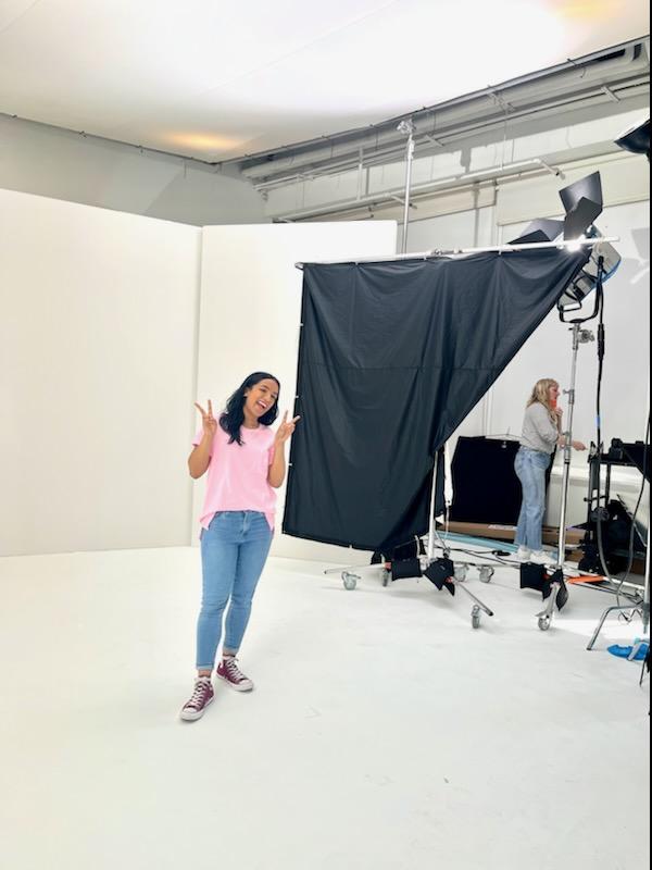 joinnest4's tweet photo. One of the most #powerful change agents is a #woman with a big #dream & an even bigger #heart. Check out some #BTS moments from our #CEO #ShreyaaVenkat’s #photoshoot at @Pier59Studios for @VSPINK's #PINKWithPurpose Project! #NEST4US #PINK #VictoriasSecret https://t.co/TnRs0vUSVw https://t.co/MOijWEtQL1