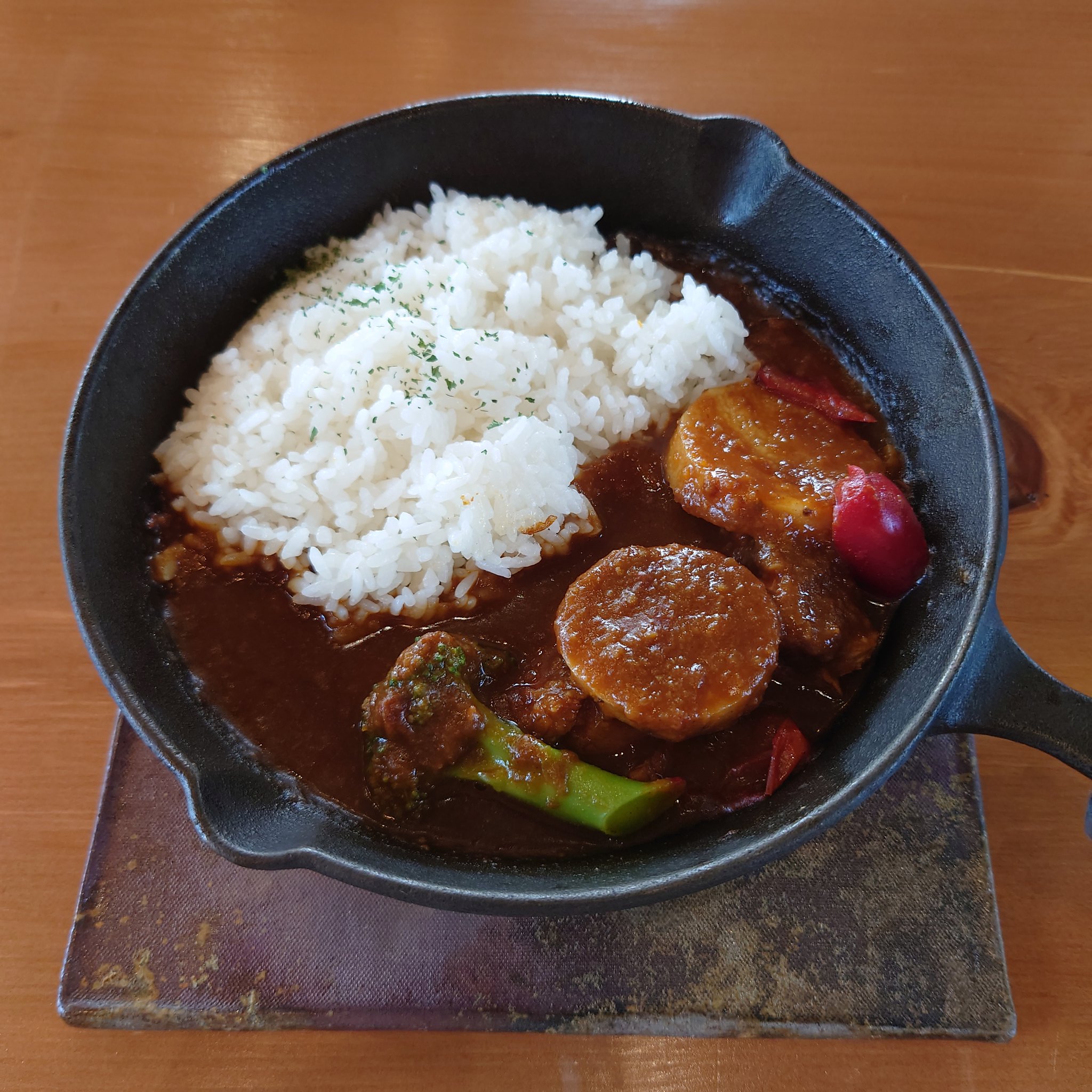 Nori 今日のお昼は道の駅 奥入瀬にリニューアルオープンしたoirase Beer Brewery Amp Restaurant 奥入瀬ろまんパーク 奥入瀬ビール飲みたいけど車だ 奥入瀬ガーリックポークのスキレットカレー 美味しかったです 奥入瀬ビール T Co