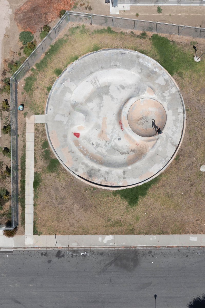 Buenos Dias!! Woke up to see this is sold out ✨ Thanks for supporting!!  

<a href="/davebohack/">Dee Bo</a> Backside Pick
Pacific Skatepark // Ventura, CA
Built by Purkiss Rose // 1998

#skateboarding #tezos #NFTCommunity