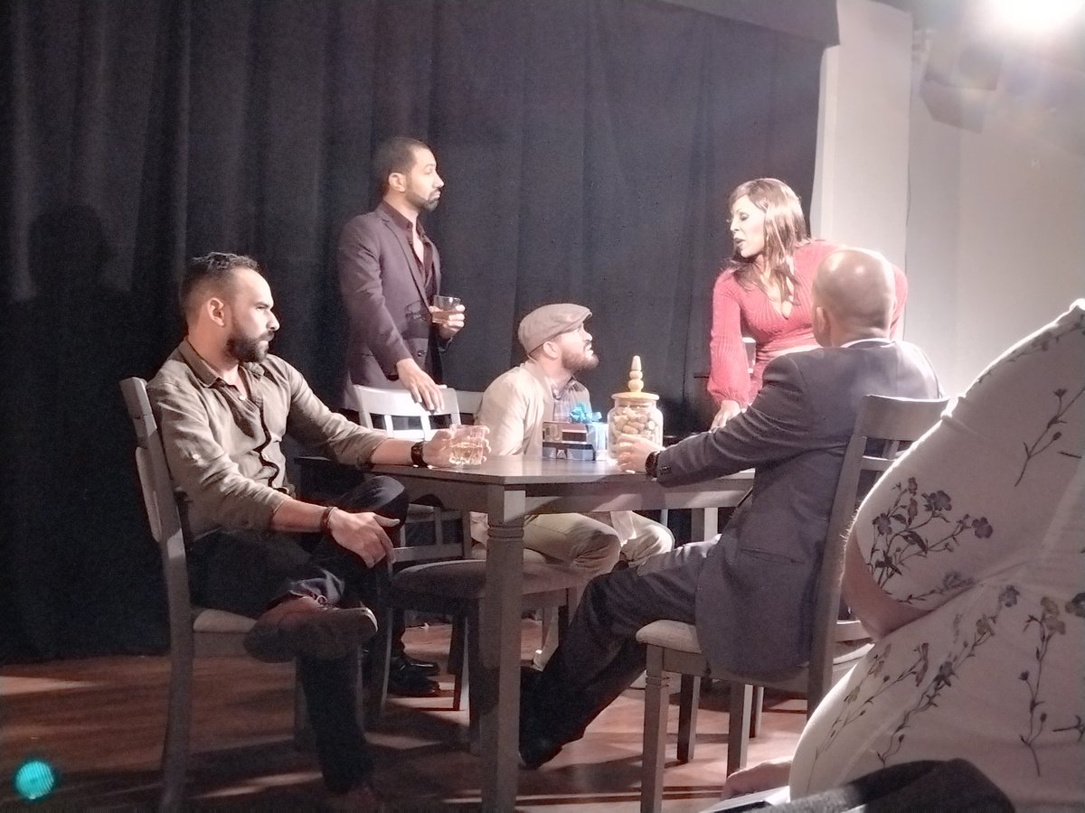 El Secreto de un Diputado 💯 Recomendada.

<a href="/PlantaBajaPB/">Planta Baja</a>