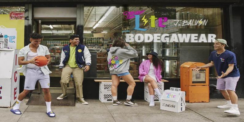 Royce_kr's tweet image. Meta Lite Bar presents Miller Lite x J Balvin BodegaWear

#MetaLiteBar with great friends @superninaglow @ShaunMeta 

📍43,-42

@MillerLite 
@JBALVIN 

 #metalite #metabar  #Bodegawear #Decentraland! #DCL #Metaverse #event #airdrop #Wearable #giveaway #wearablegiveaway