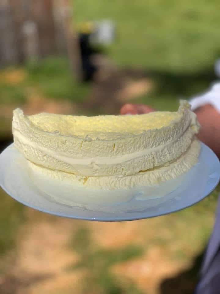 Намрын өрөмнөөс нимгэн Дарханы зам минь ээ
Насны мөрөөдөл болсон
Дардан зам минь ээ..