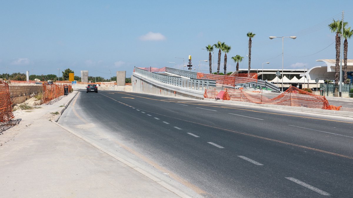 Infrastructure Malta (@inframalta) on Twitter photo 🚧On #Tuesday & #Wednesday (2-3 Aug) 7pm-6am⛔northbound carriageway of L-Ewwel Titjira Rd from #KirkopTunnels to the <a href="/Maltairport/">Malta International Airport</a> roundabout will be closed to lift the first part of the flyover of the Kirkop Tunnels & Airport Intersection Project #KTAIP🗺️bit.ly/Titjira2-3Augu… 🚧On #Tuesday & #Wednesday (2-3 Aug) 7pm-6am⛔northbound carriageway of L-Ewwel Titjira Rd from #KirkopTunnels to the <a href="/Maltairport/">Malta International Airport</a> roundabout will be closed to lift the first part of the flyover of the Kirkop Tunnels & Airport Intersection Project #KTAIP🗺️bit.ly/Titjira2-3Augu…