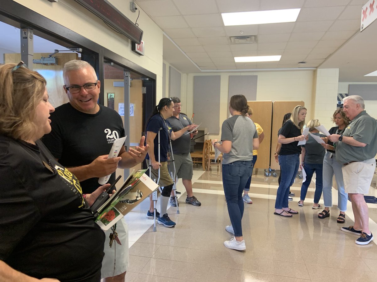 pinnock_neil's tweet photo. Teachers prepare to welcome 120 students to 6th grade mini camp! @FultonZone6 @FultonCoSchools @RiverTrailPTO @MsClaireGraff https://t.co/4txgFScqvs