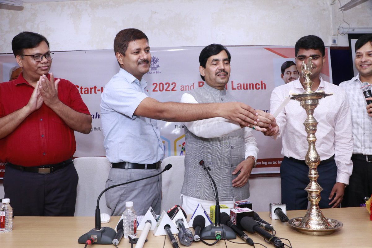 ShahnawazBJP's tweet photo. बिहार के स्टार्टअप्स को तेजी से आगे बढ़ाने के लिए आज बिहार स्टार्ट-अप पॉलिसी 2022 का शुभारंभ किया। साथ ही एक प्लैटफॉर्म से बिहार के युवा उद्यमियों को स्टार्टअप्स से संबंधित सभी सुविधाएं उपलब्ध कराने के लिए स्टार्ट अप पोर्टल का भी लोकार्पण किया। (1) https://t.co/Yf1JWEGnsq