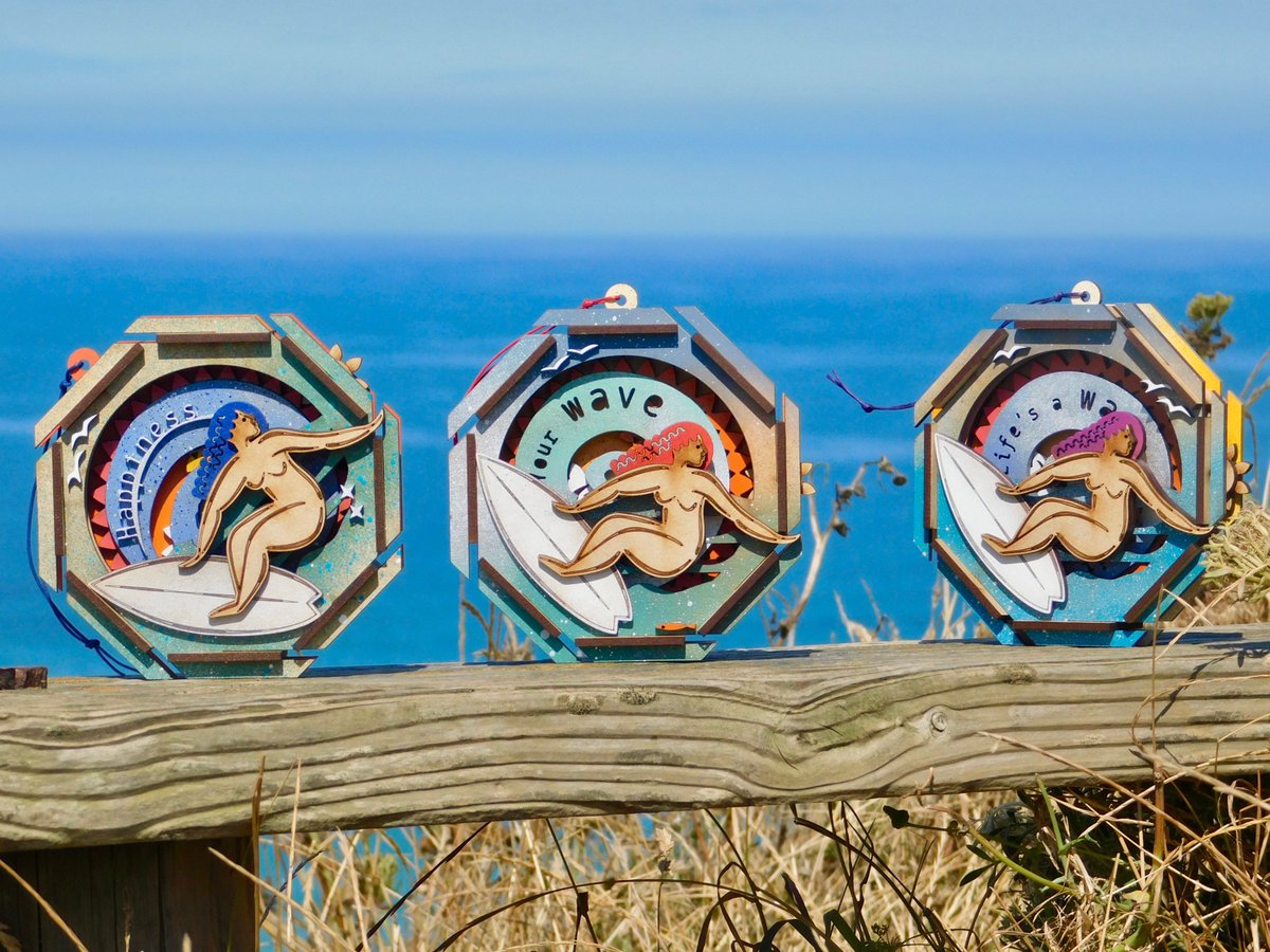 #umbertoeco knows that these words have already been used in 1000 hashtags, and we know that he knows, but they express exactly what we wanted to say... #lifesawave but what would be written on your wave today?
#freeartfriday #fafnqy #mawganporth