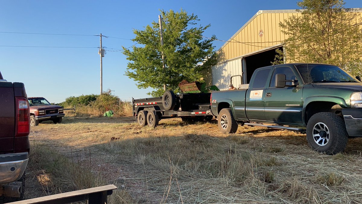 TBGHaulService's tweet image. Good Morning. 
We Haul•Transport•Move•Relocate Items.
 ~Trailer Rental•Trash Removal•Whole House Clean Out•Move Items•Shed Clean Out•Pick Up Items and Bring Them To You•Barn Clean Out•~ (479)276-3533 and (479)586-5754
#oldappliances #tbghaulingservice #junkremovalservic