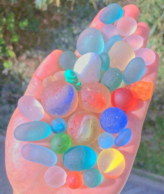 lavieestbelIe's tweet photo. Sea glass https://t.co/AWAY1SvvFY
