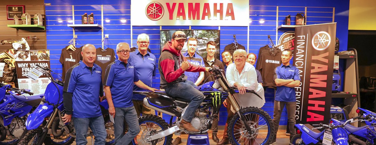 Congrats Brent S., winner of the 2022 Win your Yamaha contest!
Check out our latest Blog to watch Yamaha Financial Services surprise him with the exciting news at Blackfoot Motosports in Calgary.
yamaha-motor.ca/en/blog/news/t…

#WinYourYamaha2022
#YamahaRevsYourHeart