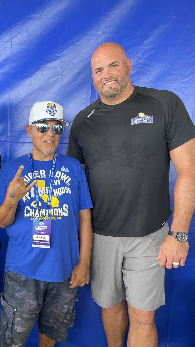roblespan's tweet photo. Big Whit! #RamsCamp #SuperRams https://t.co/X7b67Sjl7Z