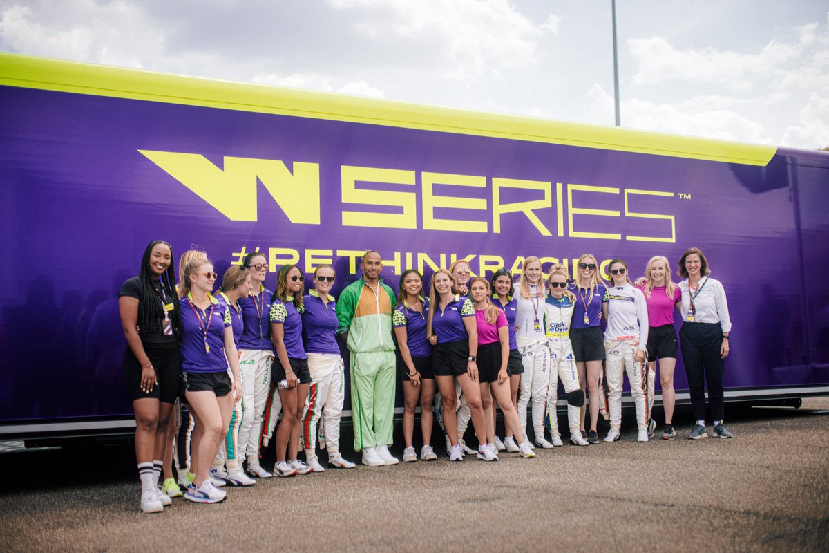 LewisHamilton's tweet photo. Thanks for having me @WSeriesRacing https://t.co/eWAQBEU8eZ