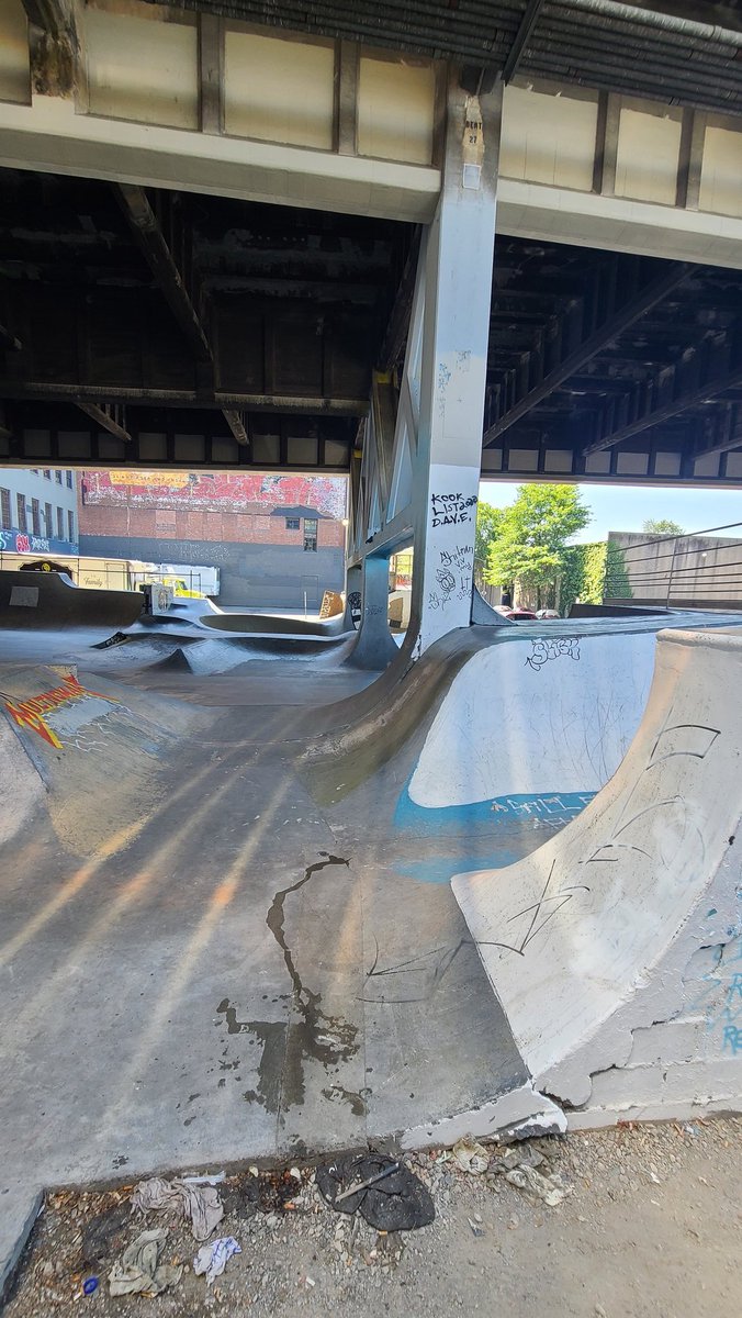 lostpopsicles's tweet image. At the skatepark from Tony Hawk Pro Skater! #THPS #Burnside #Superman #IYKYK