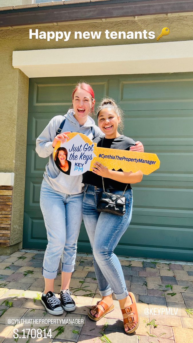 CynthiaThePM's tweet photo. 🏡Happy new Tenants🔑#movingday #cynthiathepropertymanager #keypm #vegashome https://t.co/abExrinnwn