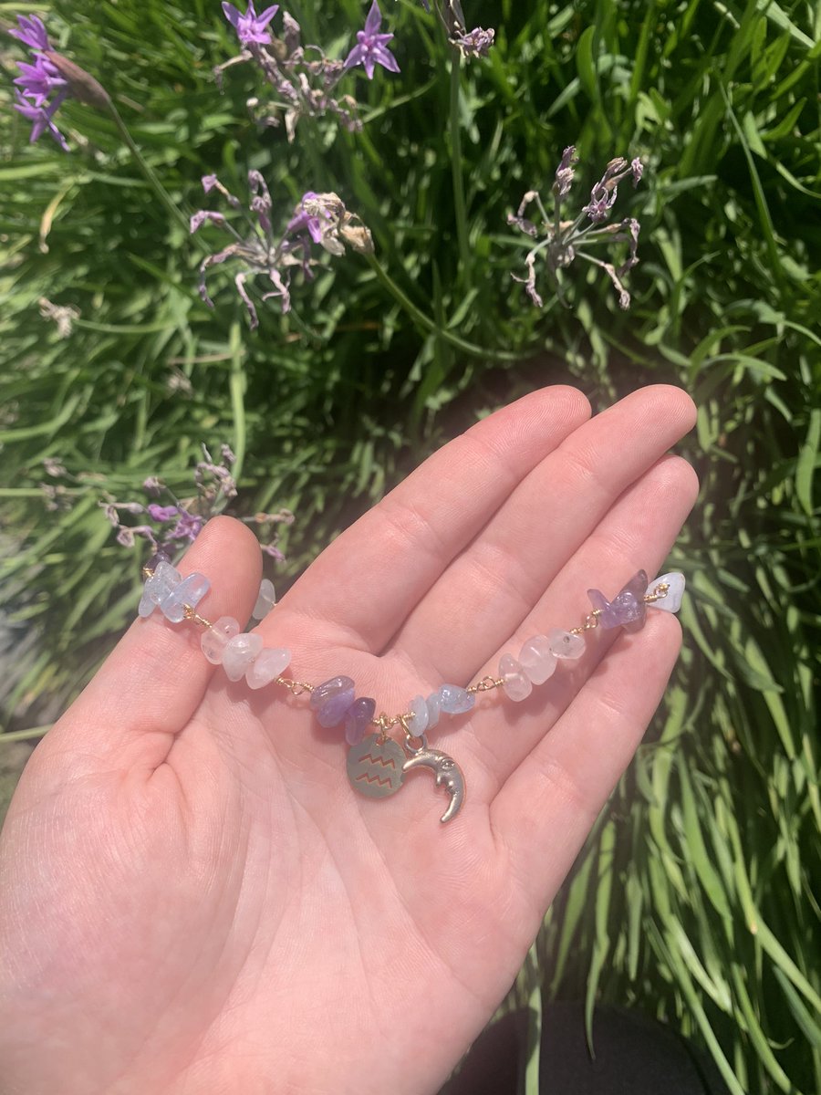 casswraps's tweet photo. some customs i finished up today🥹would love to do some more!! DM me if interested 😊 https://t.co/UfM6wbEXX9