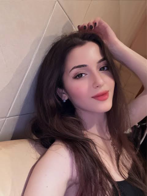 Share your WhatsApp number ?