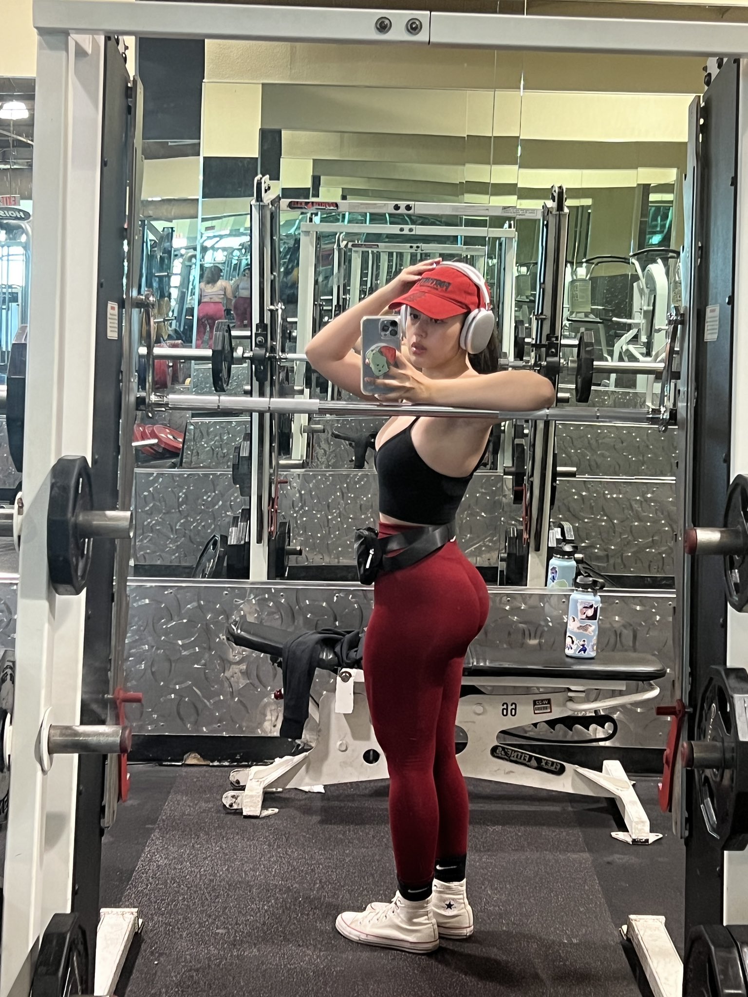 Syanne🖤🌻 on Twitter: "It’s leg day https://t.co/V72lEIPOQM" / Twitter