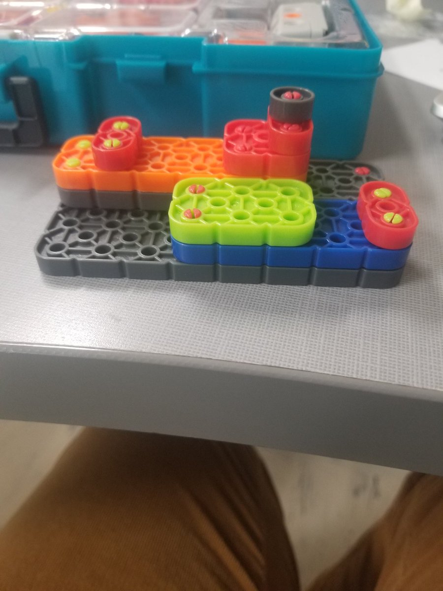 Learning about Vex Go for grades 3-5. Can't wait for kids to dive in. Pray for me and all these little pieces! <a href="/HenryCountyBOE/">Henry County Schools</a>