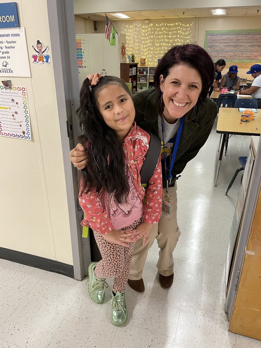 FairOaksEagles's tweet photo. It was a wonderful morning meeting &amp; greeting our #FairOaksEagles! School starts Monday!!! Yay!! 🎉👏🥳 #ReaditDreamitBuildit #CobbSuccess #BeOurBestEveryday @FairOaksEagles @CobbSchools @cathieseibert https://t.co/PwqlfUYaPK