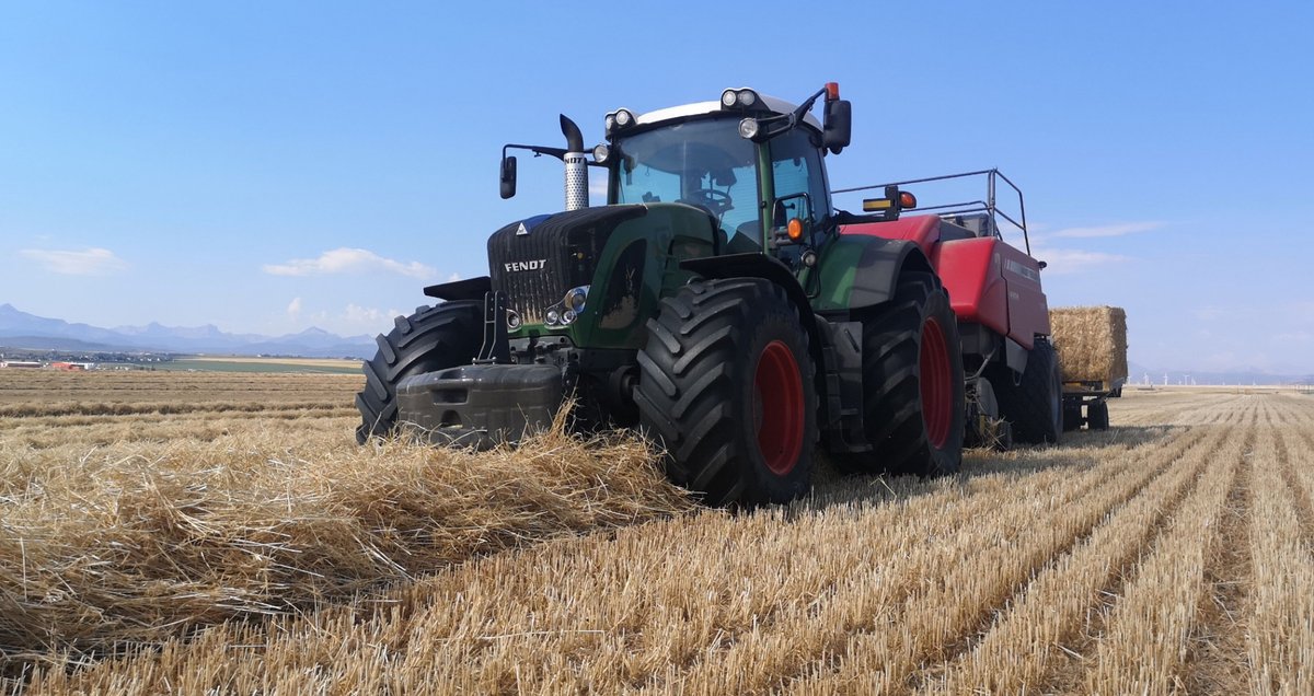 hanlonag's tweet photo. It’s #FendtFriday so here’s some more great looking Fendt shots from around the area. There’s still time to send your photos in to the contest. Submit them here: https://t.co/oJYaCdsU7u https://t.co/SX71shkC8g