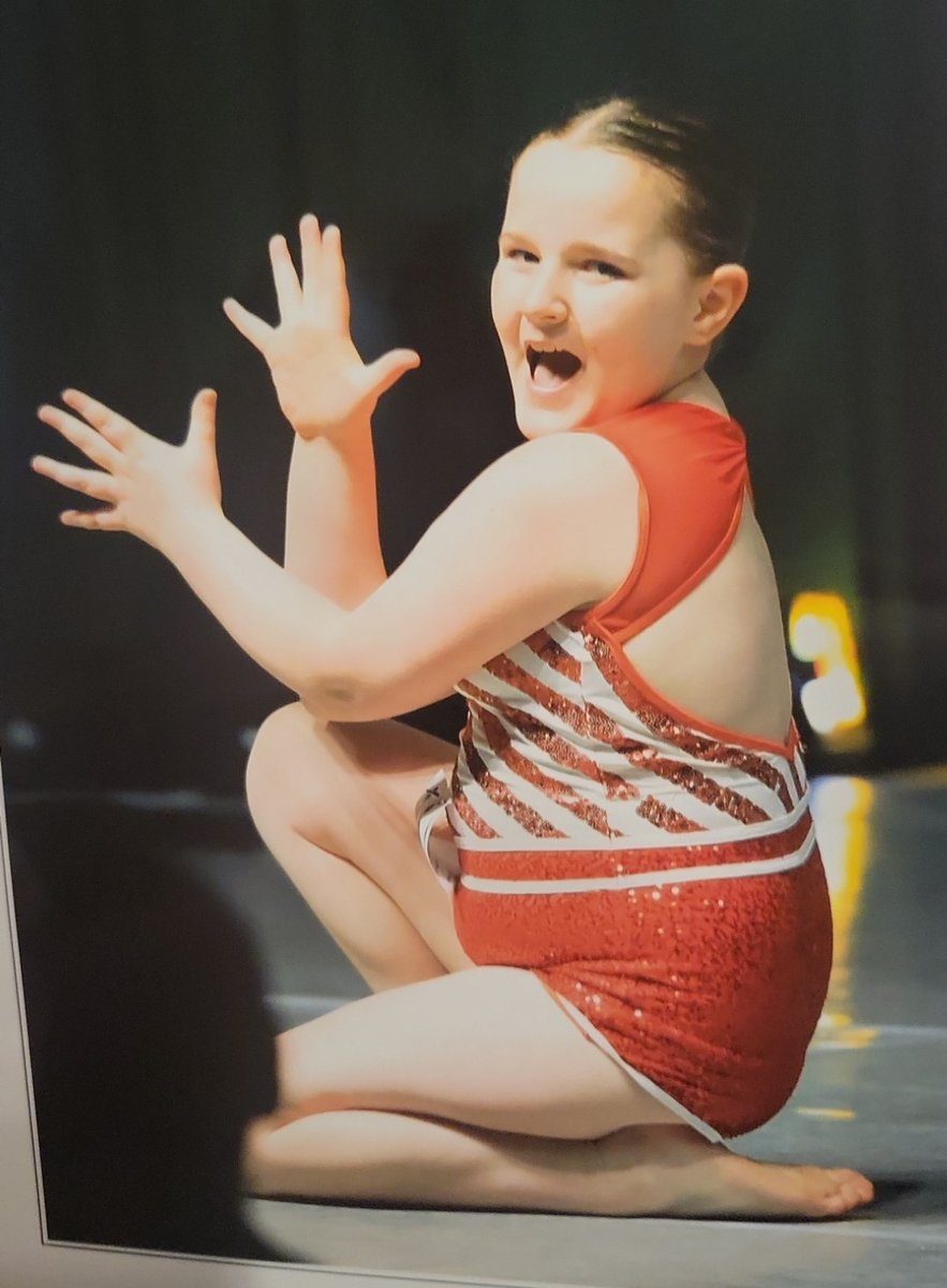 lflynn84's tweet photo. How awesome does Olivia look at the end of her jazz solo for WLDF World Championships?! Hope she never loses her love of dance like her sister Sarah 💕 #wldf #worldchampionships #dancer https://t.co/TQ7vF45Lk3