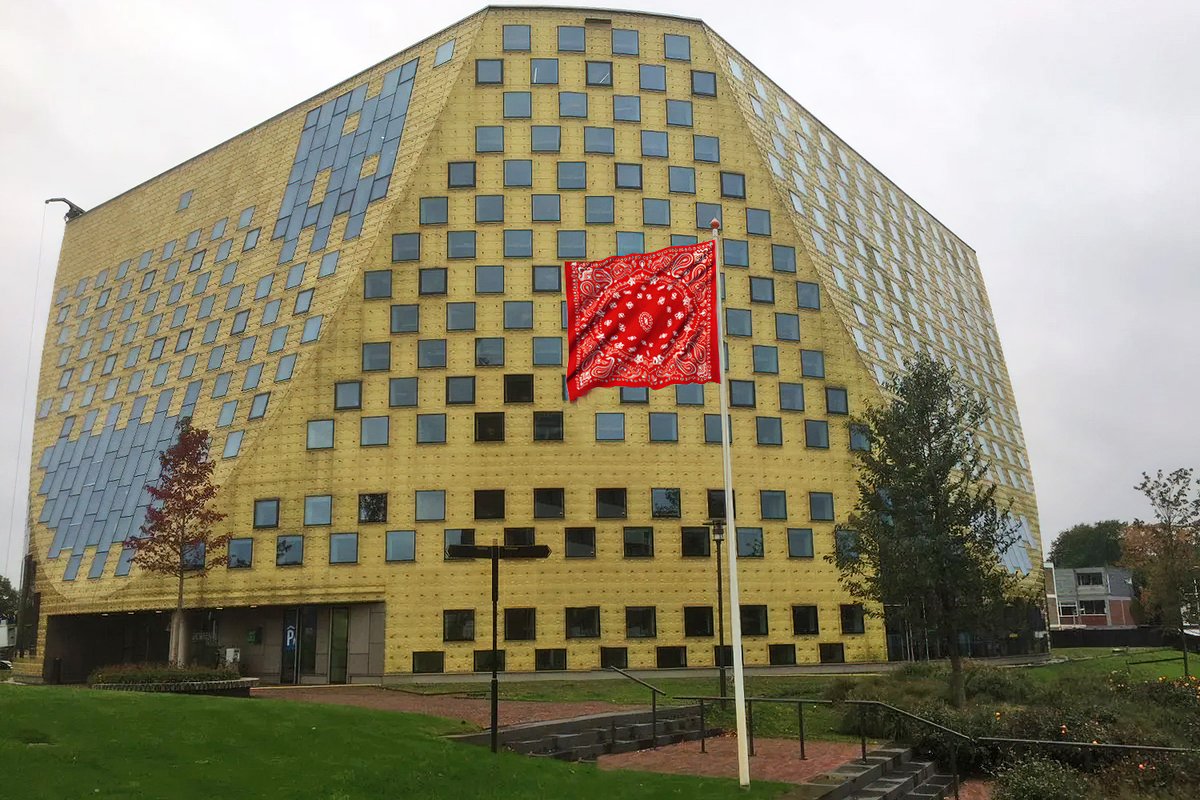 vechtdal's tweet photo. He pist zichzölf oaver 'n bokse hen, zouden ze in Twente kunnen zeggen over de boerenacties van deze week. De sympathie voor de boeren brokkelt steeds verder af en begint bij veel burgers het nulpunt te naderen.
#column #ergee
https://t.co/FgT5MKwjUH https://t.co/iBM9sH4FOh