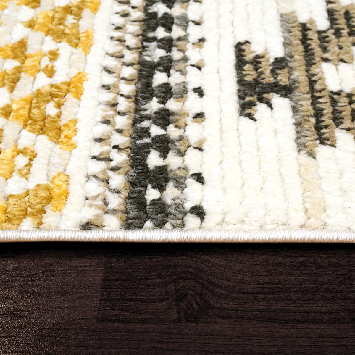 dynamicrugs's tweet image. Here is a pile shot that gives a closer look at one of the rugs in our Avery collection!

Make sure to check out the entire collection by visiting our website:  dynamicrugs.com/collections/av…

#transitionaldecor #interiordesign #homeinspo
