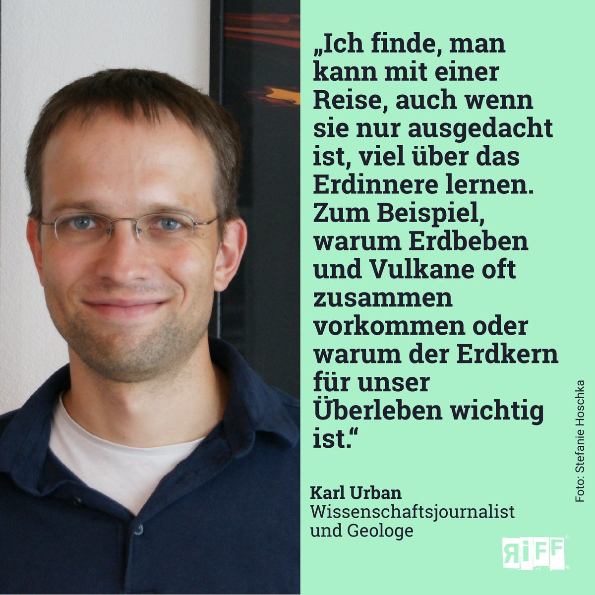 riffreporter's tweet image. Kann man zum Mittelpunkt der Erde Reisen? Na klar – in der Fantasie, sagt @pikarl. In seinem Masterclass-Projekt hat er anhand der Abenteuergeschichte von Jules Verne mit Schülerïnnen einen Live-Podcast erstellt und ihnen dabei wissenschaftliche Inhalte vermittelt.