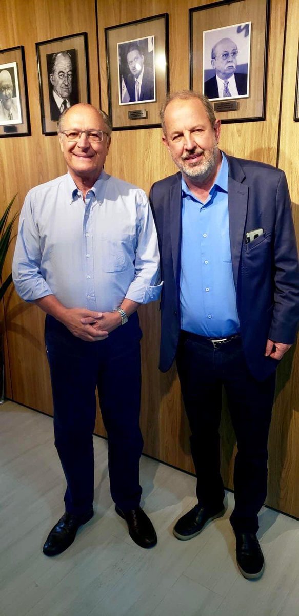 josestedile's tweet photo. 🗳 CONJUNTURA NACIONAL 

🕊 Com o nosso pré-candidato a vice-presidente da República, Geraldo Alckmin. Na tarde desta sexta-feira (29/07), o PSB Nacional realiza Convenção Nacional para deliberar sobre a chapa presidencial Lula/Alckmin. 🕊 

🚧 Mãos à obra… https://t.co/nfSPGEIdzQ