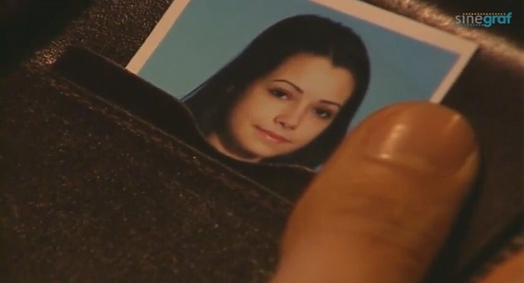 Bir fotoğrafın rüyası her akşam yarım