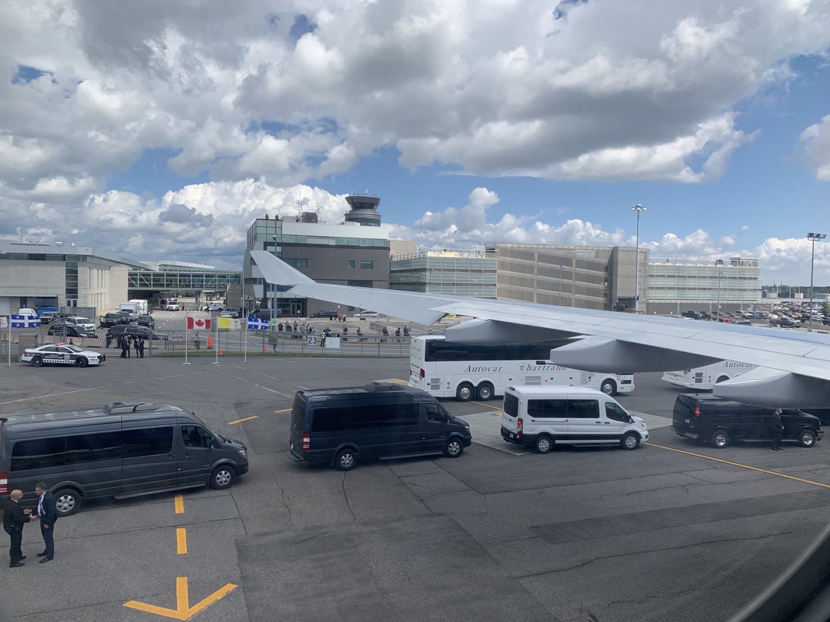 Der Papst-Flieger hebt demnächst mit Franziskus an Bord in Richtung Iqaluit ab. Es wird die letzte Station seiner Kanada-Reise sein. #dpareporter #PopeInCanada #PopeFrancis.