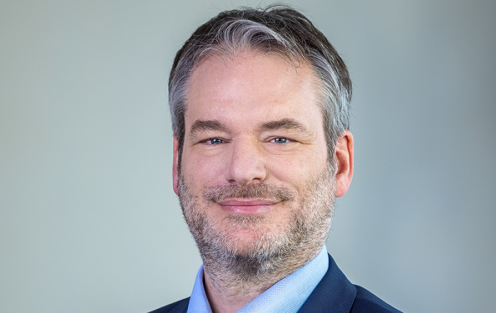 Alan_Martin1's tweet photo. Long COVID has emerged as a long-tail pandemic risk, but is poorly understood. In this Health &amp; Protection editorial, @swissre's Julien Descombes urges insurers to follow the science to inform their work to keep insurance products sustainable #healthylives https://t.co/EoOPm58r0O https://t.co/bXoSr0DOS3