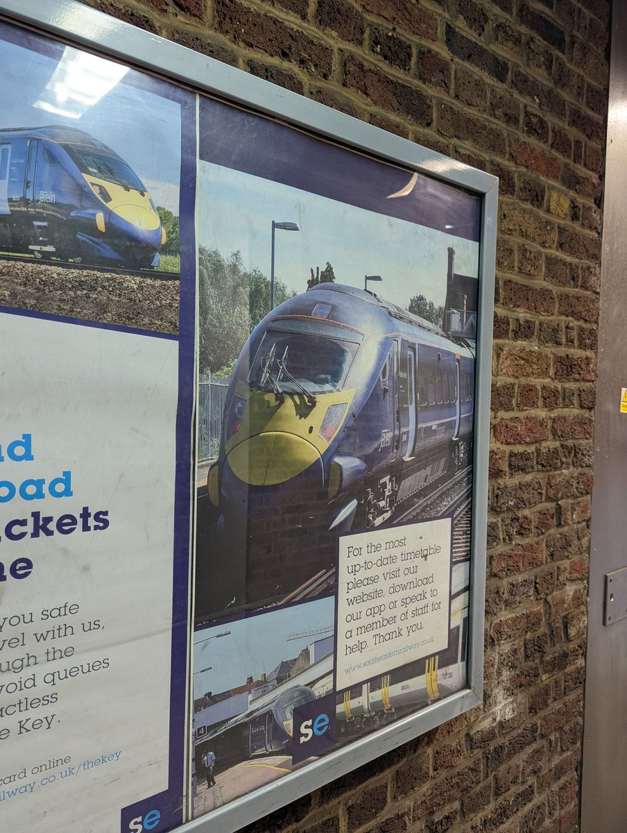 meanfitfoxes's tweet photo. Grumpy trains ☹️ #southeast #trains #london https://t.co/YKh3WXw0GE