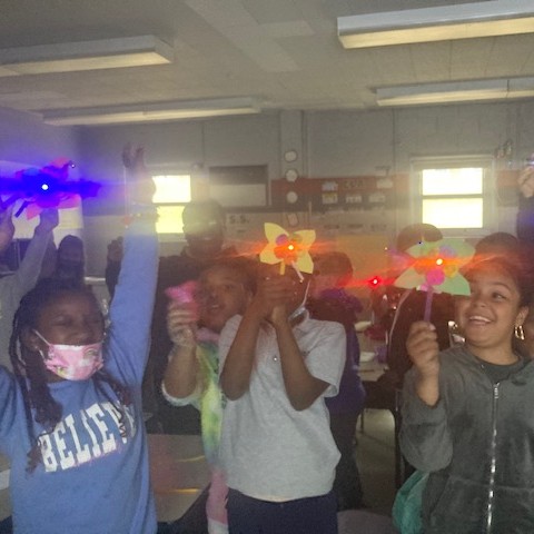 MakerspaceNYC's tweet photo. What a wonderful school year!  We had a blast making fun projects with students (and the parents of course). Thank you to all the educators who continue to collaborate and grow with us. We hope to see you all real soon. ‘Til September! #MakerspaceNYC
#k12programs #Familyfun https://t.co/s6LlRjCnKN
