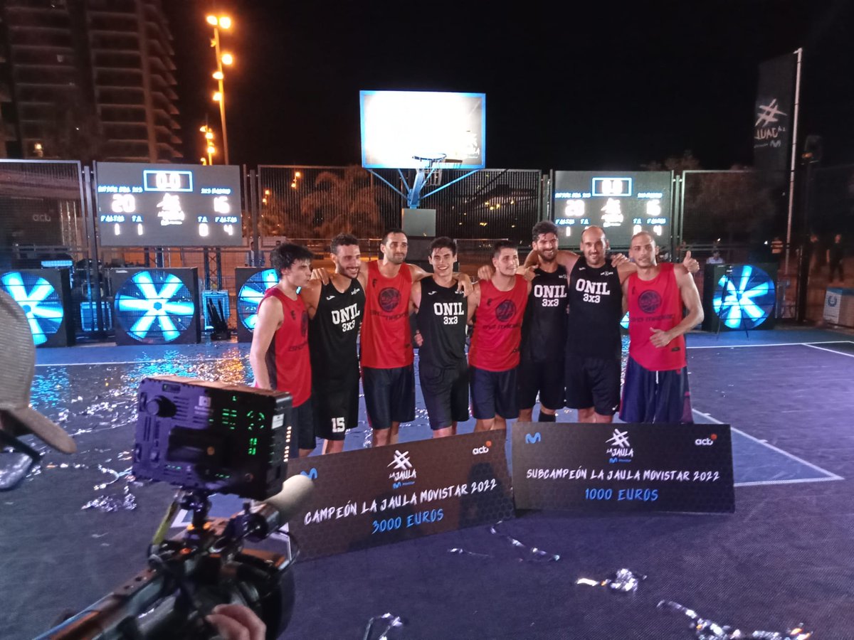 🔥🏆 🔝 volvemos a una gran final. Esfuerzo,compromiso,unión,son los valores de la formula de la familia <a href="/3x3_madrid/">3x3 MADRID</a> ,seguimos creciendo firmemente.Enhorabuena a todos los integrantes 👏👏 y en especial a <a href="/DopMarcos/">Marcos.Dop</a> ,el alma del equipo.
<a href="/3x3series/">3x3 Series</a> 
<a href="/FIBA3x3/">3x3 Basketball | FIBA3x3</a> 
<a href="/deportecmadrid/">Deporte▪️Comunidad de Madrid</a>