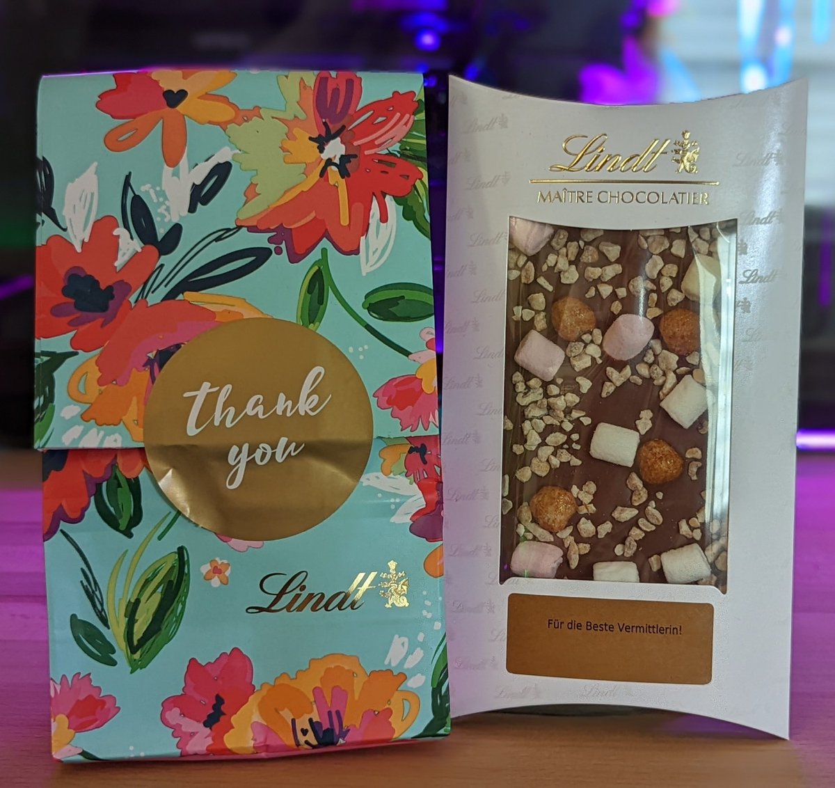 Wenn man 2 größere Inventare an <a href="/Rambofight/">Rambofight 🇩🇪</a> vermittelt und dann das im Briefkasten findet 🥰 Danke Jeff! Hab mich sehr gefreut ☺️