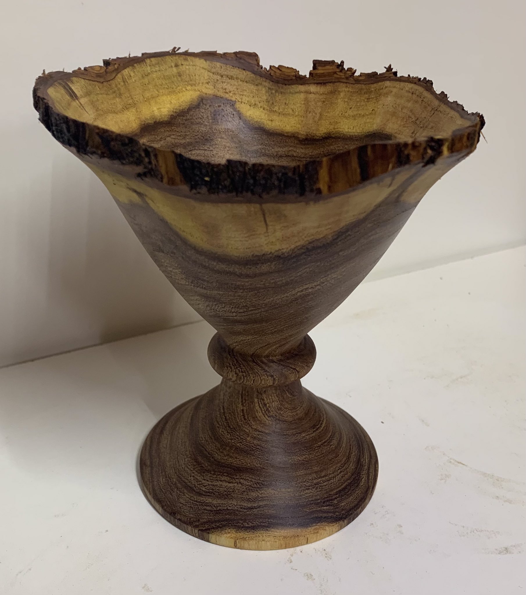 Woodturner on Twitter "Mesquite End grain vase. https//t.co/Je7whuBSXD" / Twitter