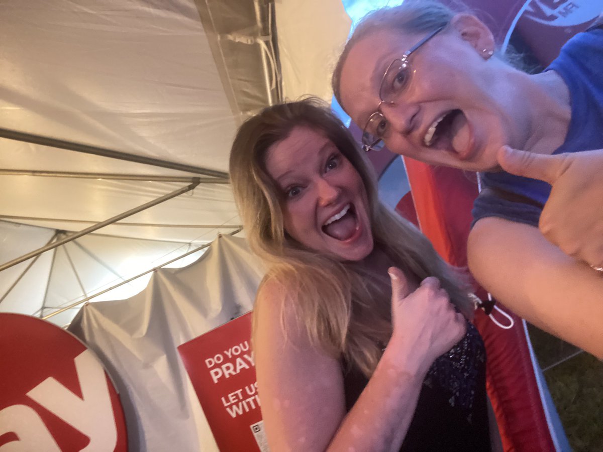 3262dana's tweet photo. Meeting @wayfmcjandjoy was definitely one of the highlights of my day! @lifest  #musiccity                            ❤️ @wayfmradio https://t.co/tbab6E3LGS