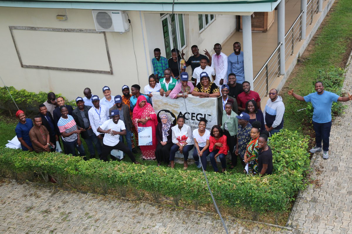 acegid_igh's tweet photo. It's been 2 weeks of intensive hands-on training in next-generation sequencing and bioinformatics here @acegid. We are grateful to @AfricaCDC @AfricaPGI &amp; @ASLM_News for the partnership.

We thank all the participants for their enthusiasm and dedication. We will miss you! https://t.co/5dn238FH7G