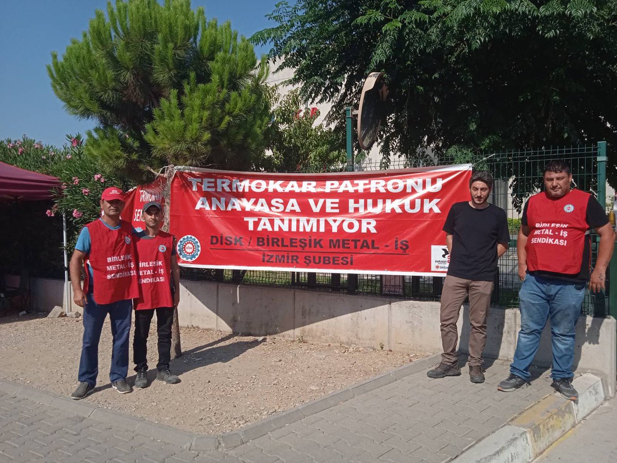 metaliscisi's tweet photo. 📍Manisa OSB’de bulunan #Termokar fabrikasında 2017’den beri sendikal mücadelelerini sürdüren işçiler, bir kez daha patronun saldırısına maruz kaldı.
Yetkiyi alan işçiler 2017’den beri yetki tespitine itiraz davaları, ücretsiz izinler ve işten atmalarla yıldırılmaya çalışılıyor. https://t.co/1ZKOePof93