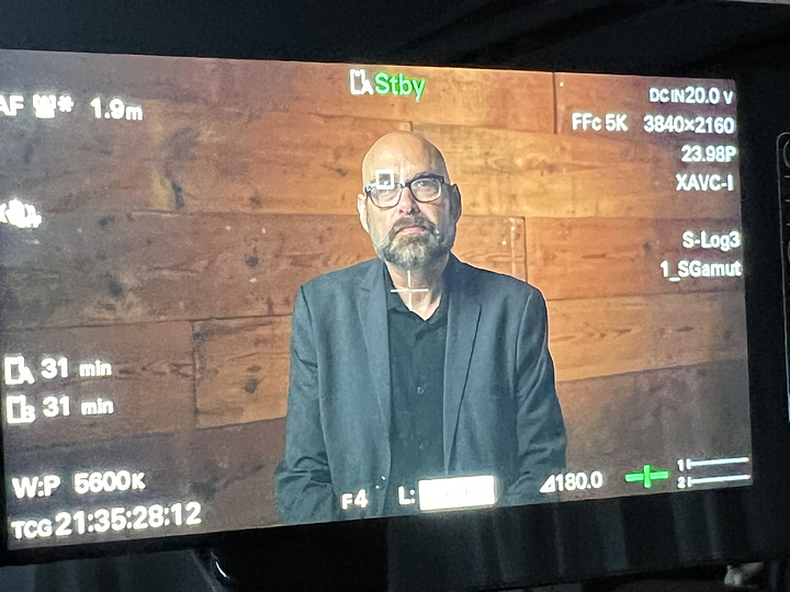 WSJCustom's tweet photo. Take a look behind the scenes of our latest video shoot. @marcperton of @WSJCustom spoke with an industry leader at a global software company about how organizations use real-time data to optimize the financial services experience. https://t.co/ntNHxdZVlH