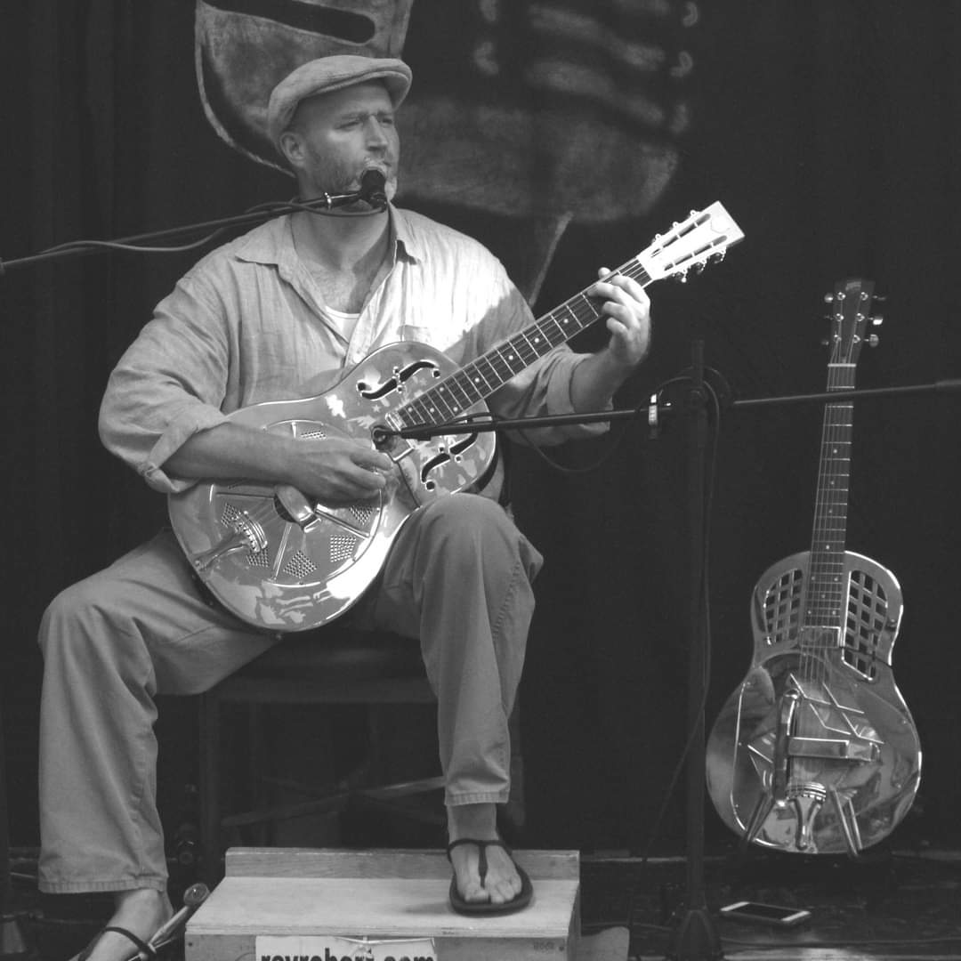 BluesGloucester's tweet photo. For the first time @SoundHouseGL have live music (plus drinks &amp; snacks) with #ReverendRobert at 7pm https://t.co/wzGDfboz1M