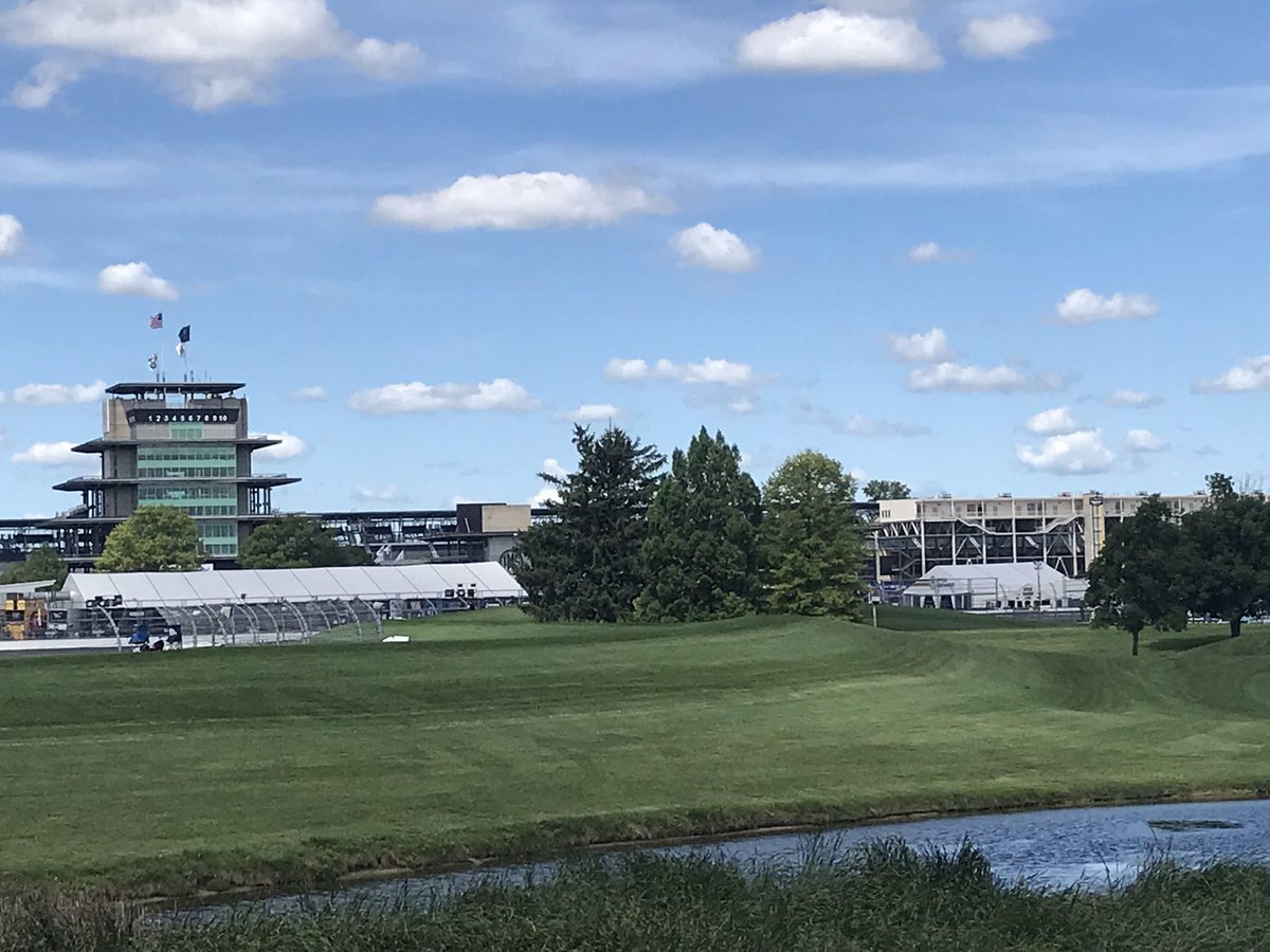 leedarnold's tweet photo. Best view in golf!  @ProducerKyle  @Nick2Esco @1075thefan https://t.co/RApORrAEyC
