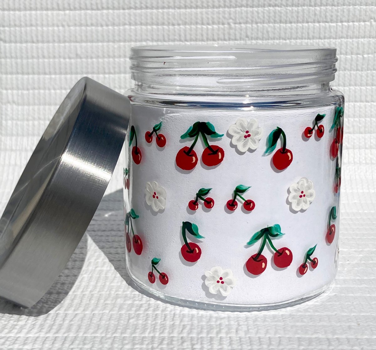 ipaintitpretty's tweet photo. https://t.co/Cz1wzpXMV7 #canister #jarwithlid #candyjar #TMTinsta #cherrydecor #storage #freeshippping https://t.co/ACTVPBuGhY