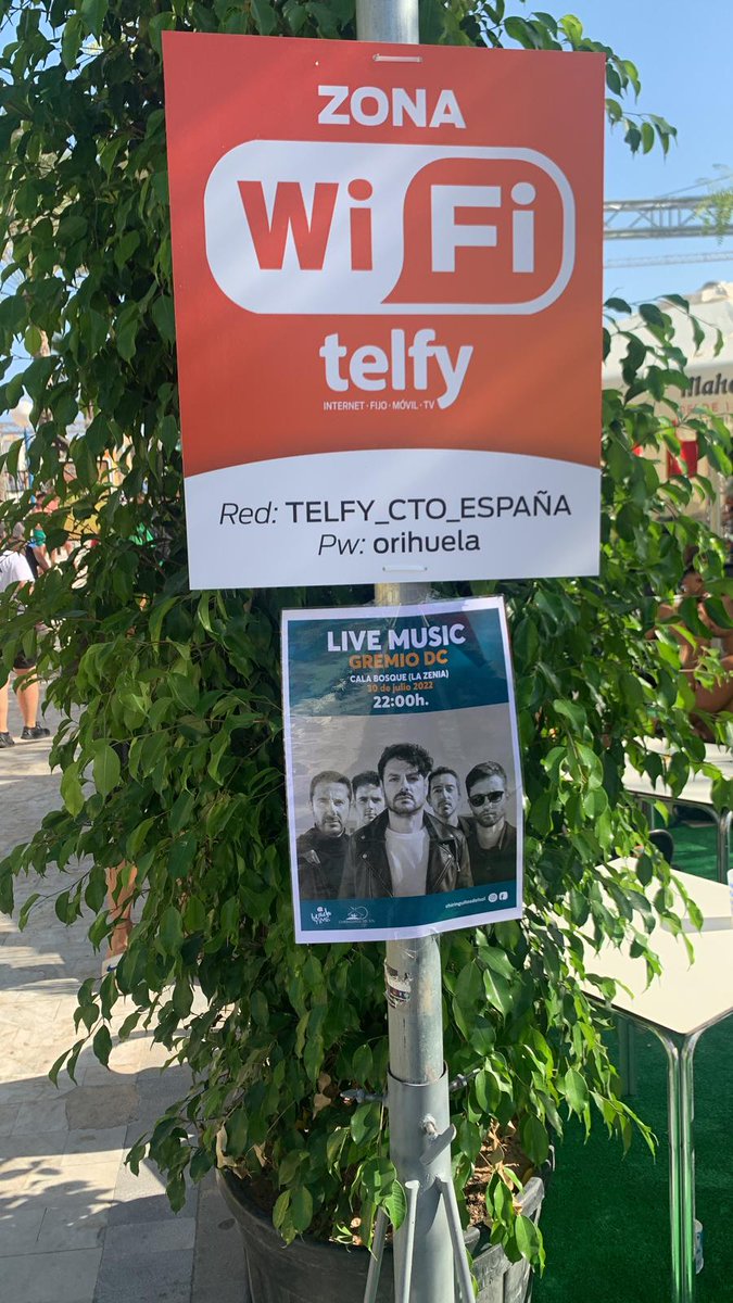 Mañana a las 22 hs estaremos tocando en el Campeonato Nacional de Balonmano Playa. ¿Te apuntas? Playa de la Zenia 🌅