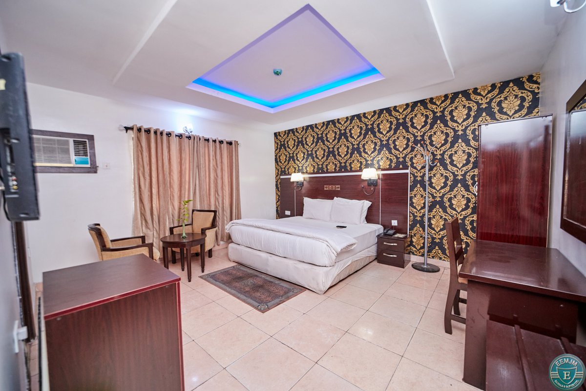 EemjmS's tweet photo. We know you've over-worked yourself within the week and your body deserves all the pampering it's craving.

Chill out this weekend in any of our rooms and revamp yourself for next week. 
#Gistlover  #Machala https://t.co/sUdBeqze3f