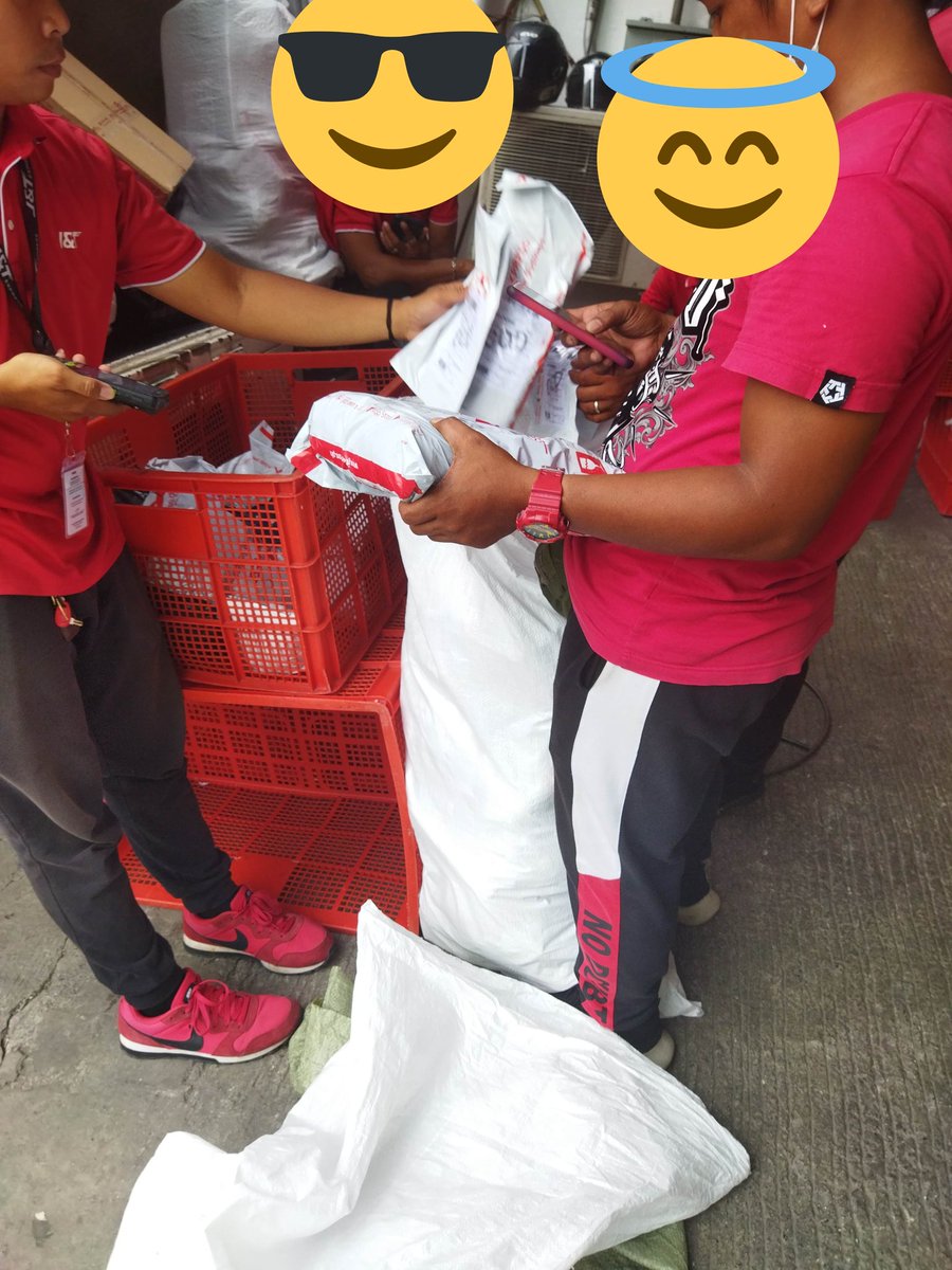 kxphxx's tweet photo. Na drop off ko fin yung iba 😭😭 im communicating via dm. So yung mga pending pa na deliveeies ipm ko din po kayo by this week. Thank youuu so much! https://t.co/lqqnVxxRPX
