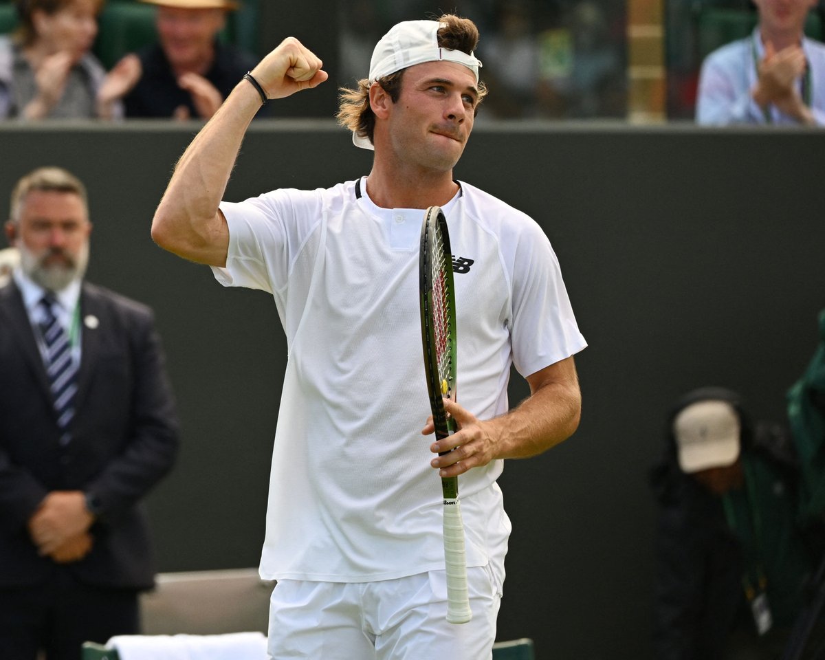 Hands up if you're ready for the weekend! 🙌 
___________

#wilson #wilsontennis