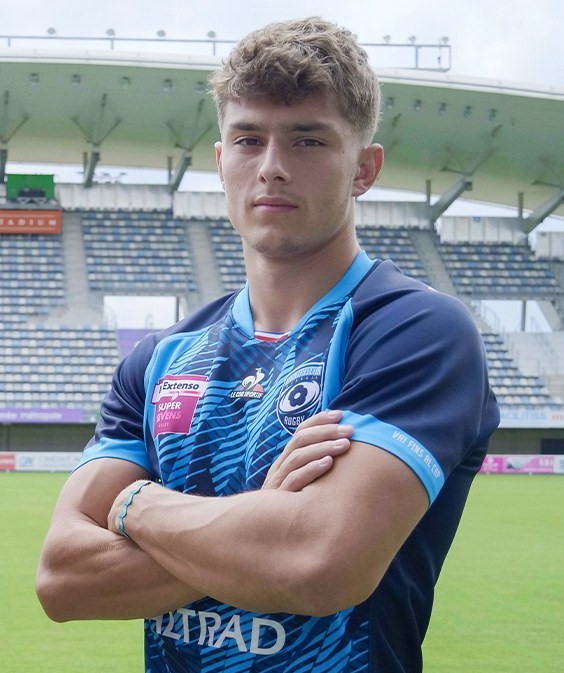 SPerezBlundi's tweet photo. L'AVENIR SE CONSTRUIT AU MHR
#PaulVallée 🇫🇷💪, 20 ans, jouera #centre samedi #30Juillet à Sabathé en triomphe de ses aînés #LouisPicamoles, François Trinh-Duc et Fulgence Ouedraogo 🏉
Sous l'oeil de Jérôme 😉
📷 #MHR
Maillot @supersevens
Champion de France 🇫🇷
@PSaintAndre https://t.co/i5xqB32F5d