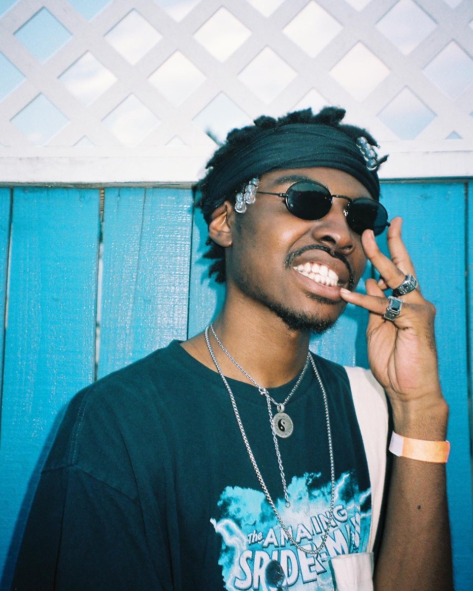 Fuckelmont's tweet photo. Portraits !*
Shot by me ! https://t.co/upoCaulqlT